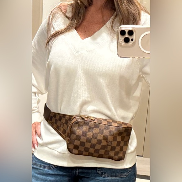 Louis Vuitton Authentic Damier Geronimos Crossbody or Fanny pack bag - Picture 2 of 11